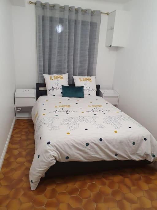 Appartement F3 Meuble Et Equipe Saint-Cyprien  Exterior photo